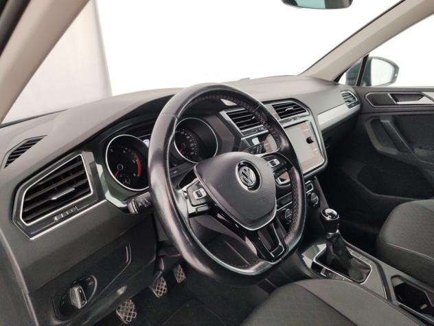 Volkswagen Tiguan 1.6 TDI SCR 85KW Business BMT - Foto 8