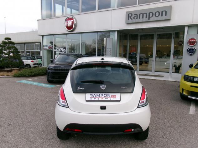 Lancia Ypsilon Ypsilon 1.0 FireFly 5 porte S&S Hybrid Gold Plus - Foto 4