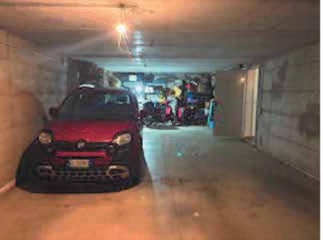 Immobile in asta di 345 m² con più di 5 locali e box auto doppio in vendita a Arluno - Foto 6