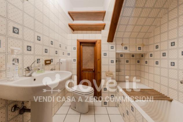 Villa di 339 m² con 5 locali e posto auto in vendita a Cocquio-Trevisago - Foto 12