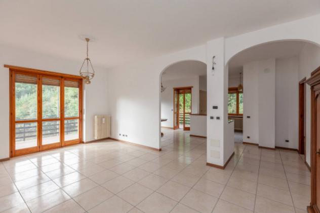 Appartamento di 120 m² con 5 locali in vendita a Rivalba