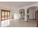 Appartamento di 120 m² con 5 locali in vendita a Rivalba