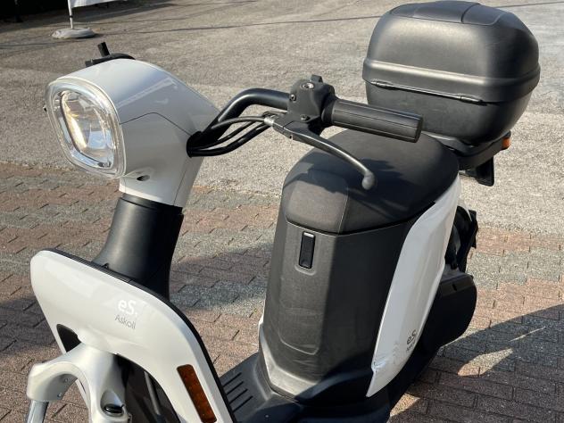Askoll eS1 Doppia batteria scooter 50 elettrico - Foto 9