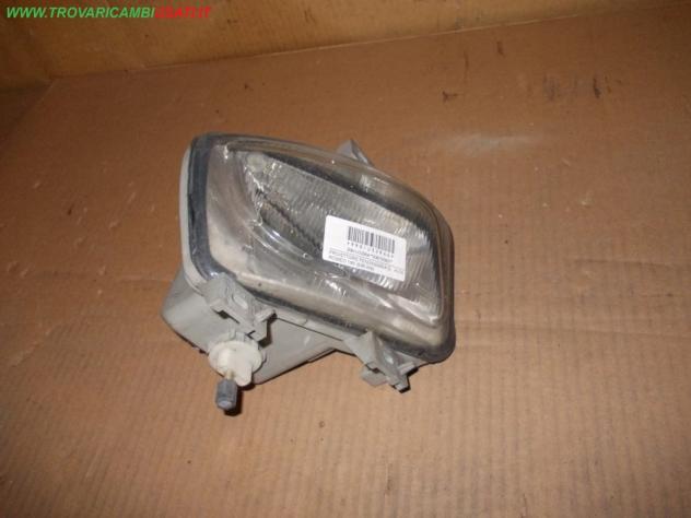 PROIETTORE FENDINEBBIA D. ALFA ROMEO 166 (936-W9) Parti elettriche Fanaleria Fendinebbia dx. ALFA ROMEO - 166 - 01-11-1998 - 01-09-2003