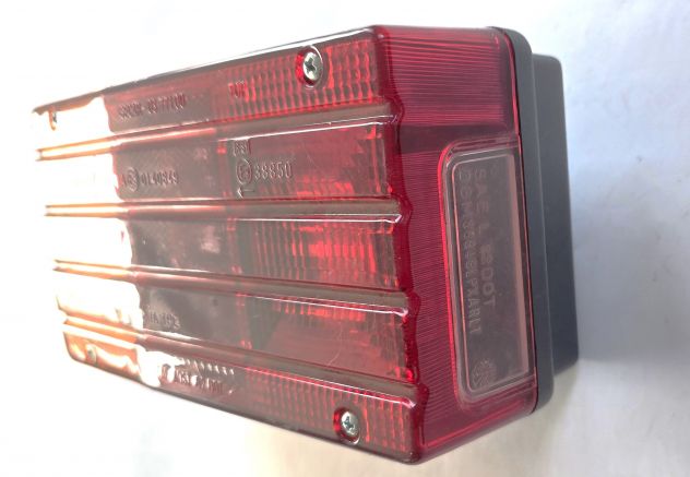 FANALE POSTERIORE STOP LATO SINISTRO PIAGGIO APE P703 – TM DIESEL - Foto 2