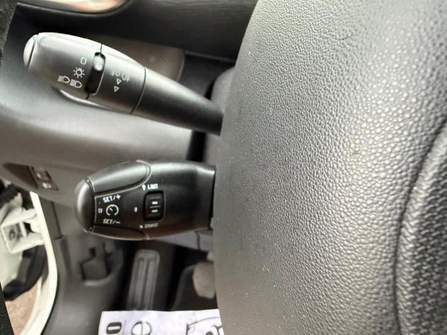 Citroen C3 Picasso 1.6 HDi 90 Exclusive FINANZIAMENTO ANCHE SENZA BUSTA PAGA - Foto 6