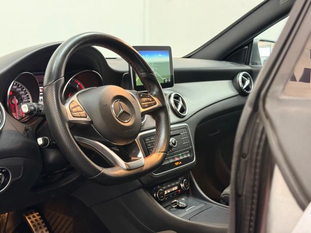 Mercedes-benz CLA 220 d S.W. 4Matic Aut DARK NIGHT Premium 05/2016 EURO 6 - Foto 5