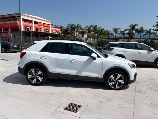 Audi Q2 30 TFSI Business - Foto 4