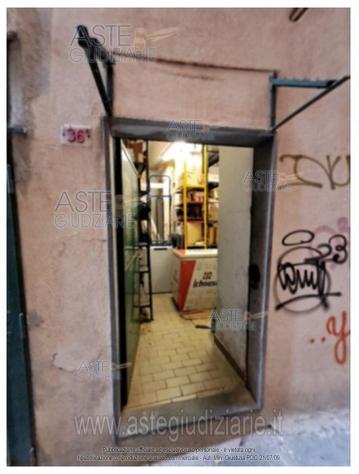 IMMOBILI-IMMOBILE COMMERCIALE-vico delle Carabaghe civico 36 A rosso - Foto 7