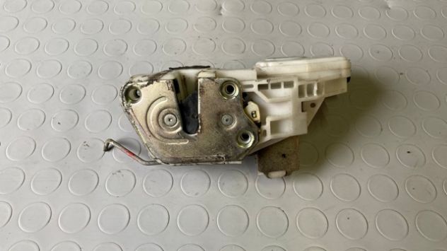 Chiusura centralizzata DX Mitsubishi L200 del 2003 - Foto 2