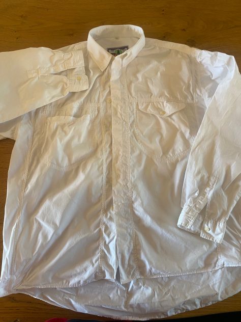 Camicia bianca con tasche anteriori misura L mod regular