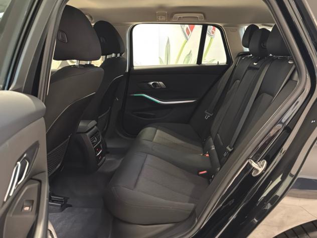BMW Serie 3 320d 48V xDrive Touring MHEV auto Adap. Cruise 19” - Foto 8
