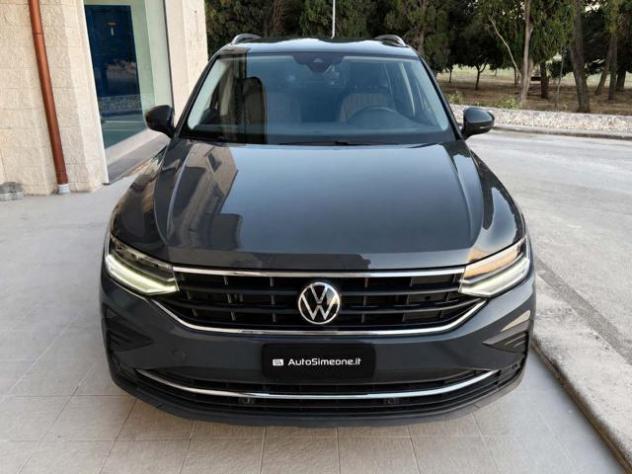 VOLKSWAGEN Tiguan 2.0 TDI 150 CV SCR DSG Life rif. 23947227 - Foto 2