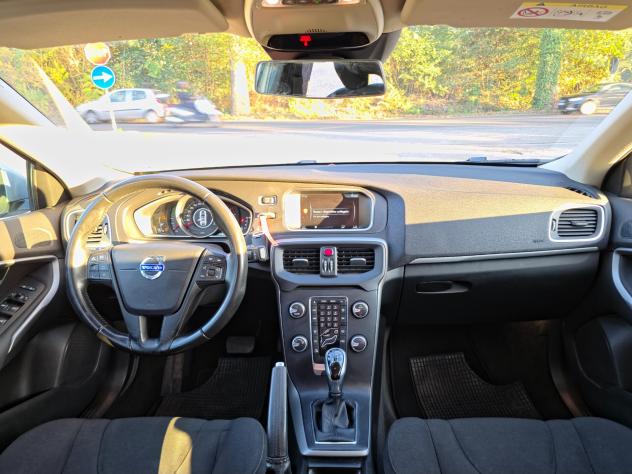 Volvo V40 D4 Momentum CV-120 Automatica E6 NEO 2016 - Foto 7