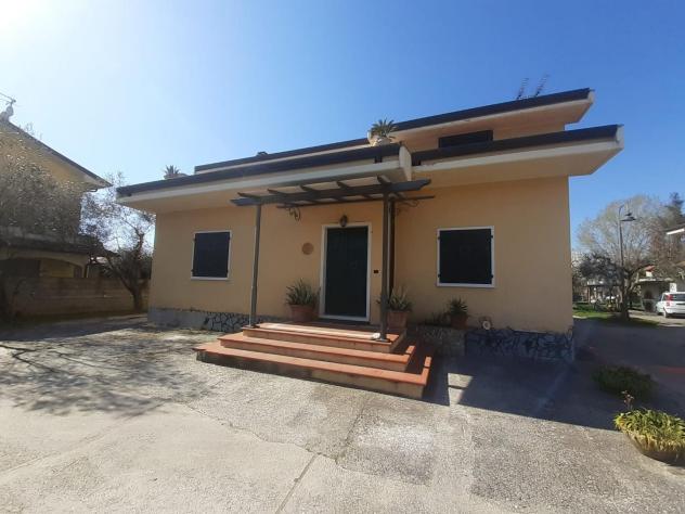 Villa in vendita a Avenza - Carrara 230 mq Rif: 1106043