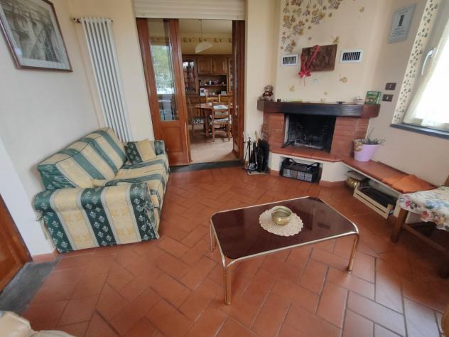 VILLA di 8 vani e di 300 mq (MASSAROSA) rif. 647 - Foto 8