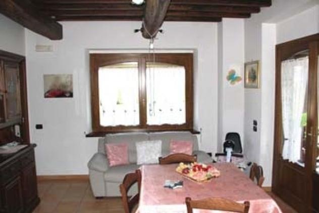 Porano - Vendesi villa con piscina e 1,5 ha di terreno - Foto 7