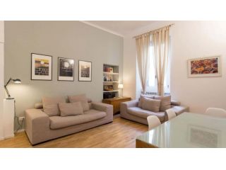 Appartamento in Via Castelfidardo - zona Repubblica, Brera