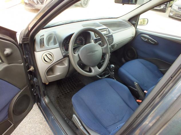 FIAT PUNTO CLASSIC 1.2i 16V UNIPROPRIETARIO - Foto 9