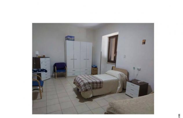 Immobile in asta di 2000 m² con più di 5 locali in vendita a Borgorose - Foto 7