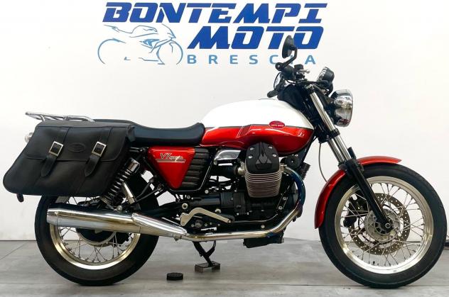 Moto Guzzi V7 null