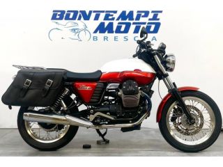 Moto Guzzi V7 null