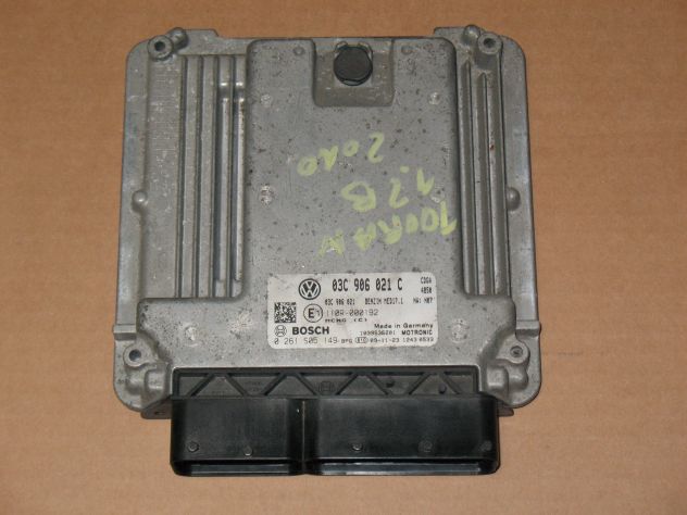 03C906021C ECU TOURAN PASSAT CDGA MED17.1 HW07 0261S05149 110R000192 110R-000192