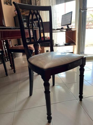 Tavolo in legno classico con sedie - Da restaurare - Foto 6