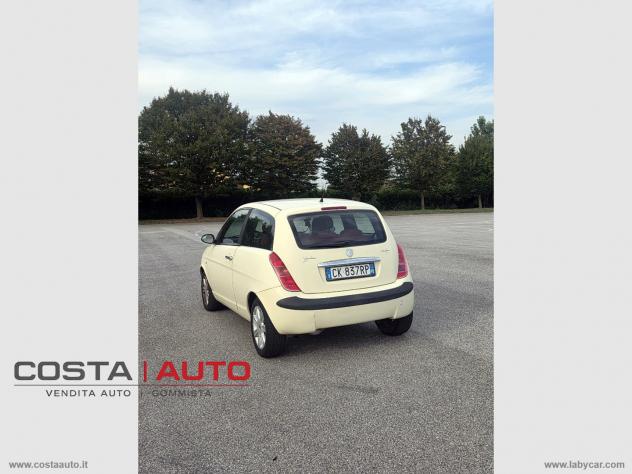 LANCIA Ypsilon 1.3 Multijet 69CV *NEOPATENTATI* - Foto 2