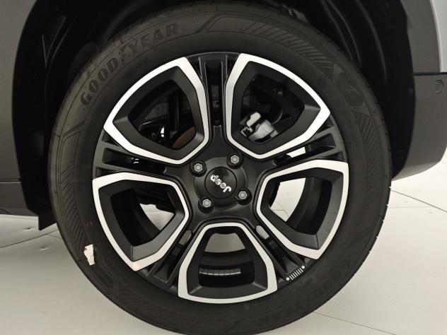 Jeep Avenger 1.2 Turbo 110 CV MHEV Summit + Vernice + Tetto panoramico +Infotainment & Convenience Pack - Foto 10