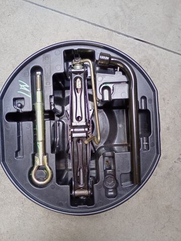 Ruota di scorta per Citroen C3 kit completo crick chiave e gancio traino - Foto 3