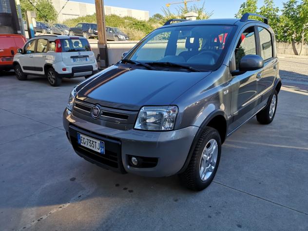 Fiat Panda 1.3 MJT 16V DPF 4x4 Climbing - Foto 3