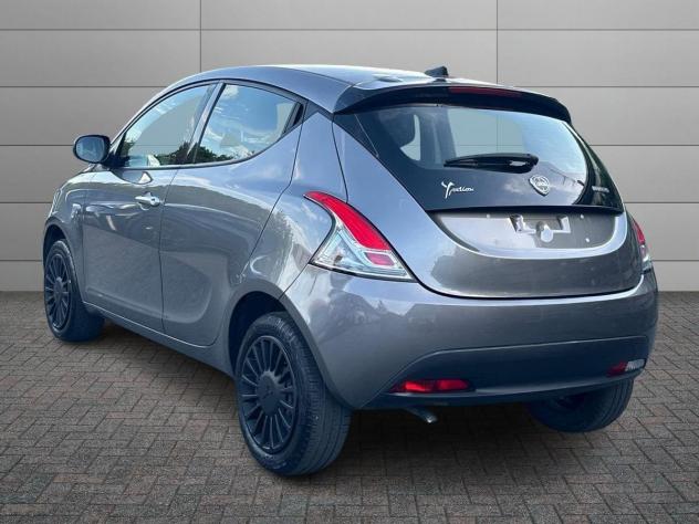 Lancia Ypsilon 1.0 FireFly 70cv Hybrid Silver - Foto 4