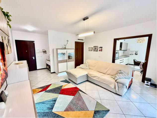 V0321 - BOMPORTO, A 300MQ DAL CENTRO, MAISONETTE CON AMPIO GIARDINO, SPAZIOSA ZONA GIORNO, 2 CAMERE, 2 BAGNI - Foto 12