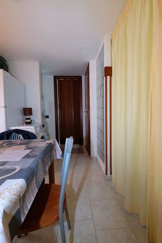 Bivano Arredato, Climatizzato, Arredi Nuovi - Foto 2