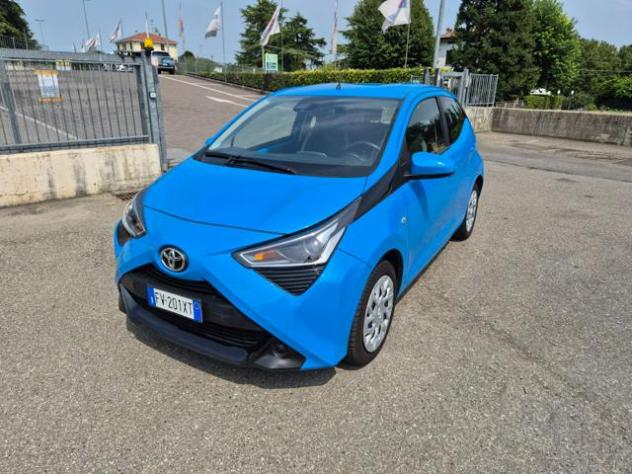 TOYOTA Aygo Connect 1.0 VVT-i 72 CV 5 porte x-cool MMT rif. 23949207
