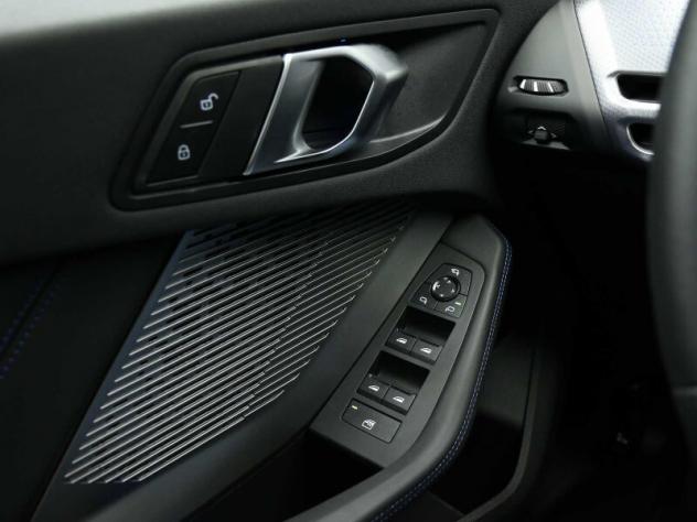BMW Serie 1 (F70) 118d MSport - Foto 9