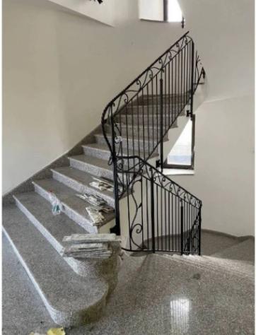 Immobile in asta di 853 m² con più di 5 locali e box auto in vendita a Scafa - Foto 3