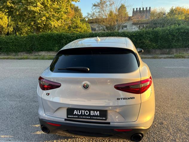 Alfa Romeo Stelvio 2.2 Turbodiesel 190 CV AT8 Q4 Business - Foto 8