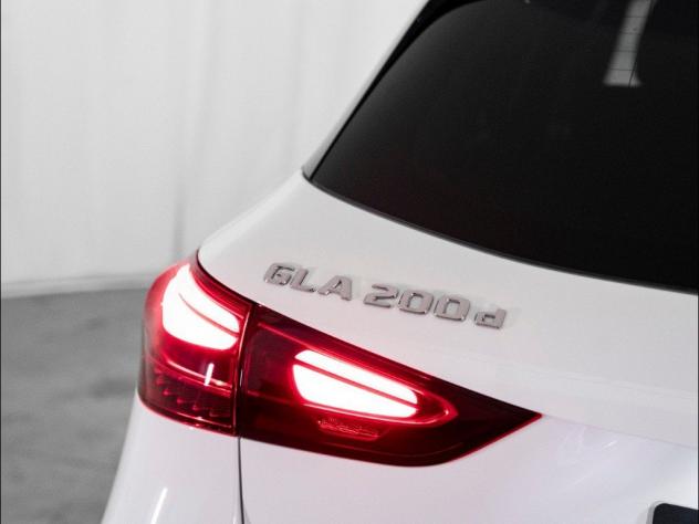 Mercedes-Benz GLA 200 d automatic - Foto 4
