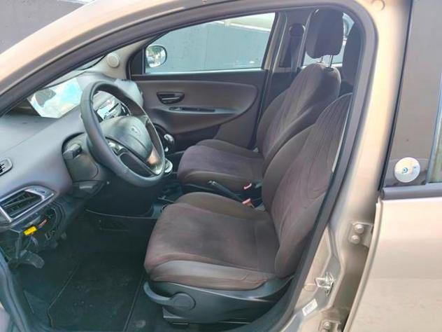 LANCIA Ypsilon 1.2 69CV 5P GPL Ecochic Platinum - Foto 4