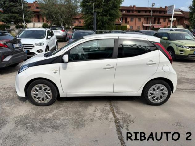 TOYOTA Aygo 1.0 VVT-i 69 CV 5 porte x-business rif. 23904512 - Foto 5