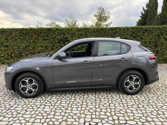 ALFA Stelvio 2.2Mjt 190CV AT8 Q4 Business - 2023 - Foto 6
