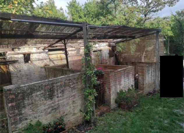 Immobile in asta di 481 m² con più di 5 locali e box auto in vendita a Perugia - Foto 4