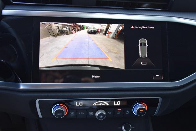 Audi Q3 35 TDI S tronic Business *Navigatore, Telecamera* - Foto 9