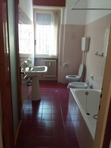 Borgo Trento affittasi ampio trilocale con terrazzo - Foto 3