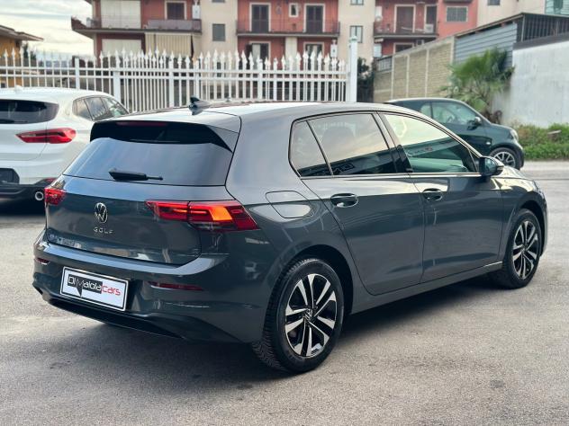 Volkswagen Golf VIII 2.0 TDI 150cv Automatica - Foto 7