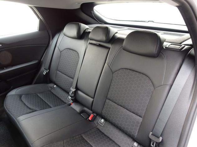Kia Xceed 1.0 T-GDi Business - Foto 10