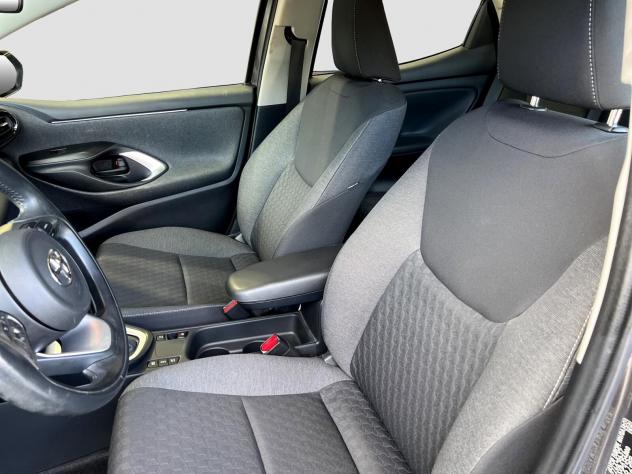 Toyota Yaris 1.5 Hybrid 5 porte Business - Foto 10