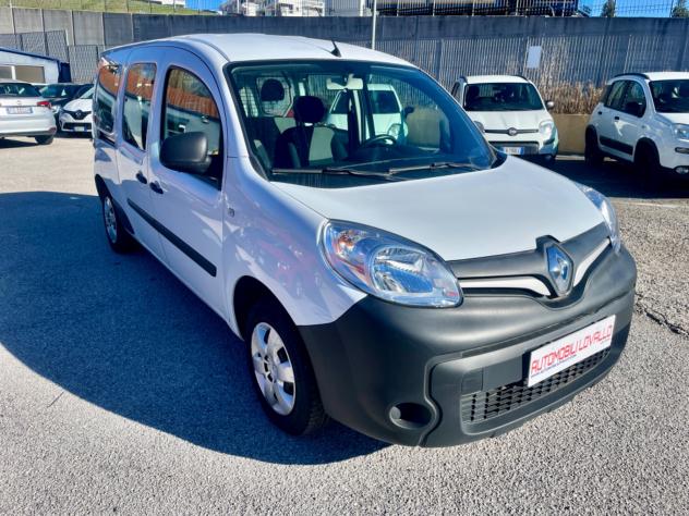 Renault Kangoo MAXI dCi 115CV AUTOCARRO 4 POSTI - Foto 3